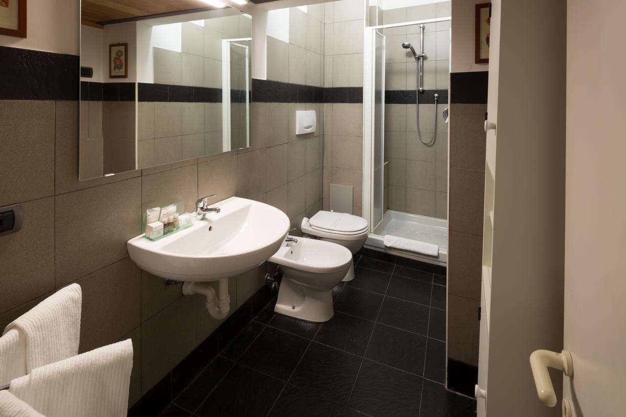 Helvetia Suite Genua Exterior foto